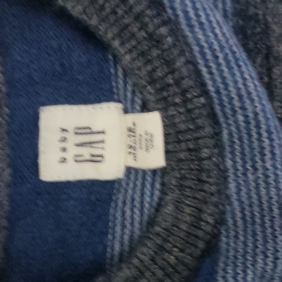 👶🏾Gently worn boys "Baby Gap" striped 1 piece jumpsuit size 12-18m - Picture 3 of 3